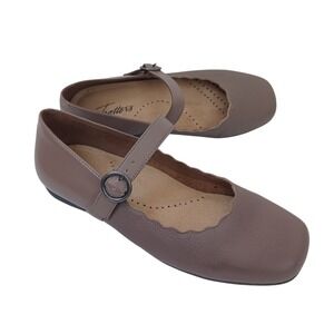 Trotters Womens Taupe Leather Mary Jane Ballet Flats with Buckle Strap US 7 W